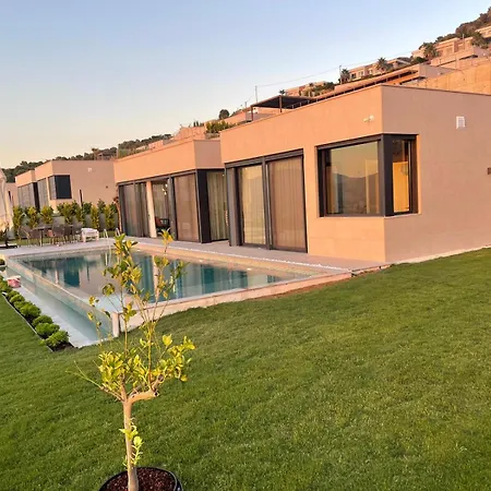 Luxury With Stunning Sea View And Spectacular Sunsets